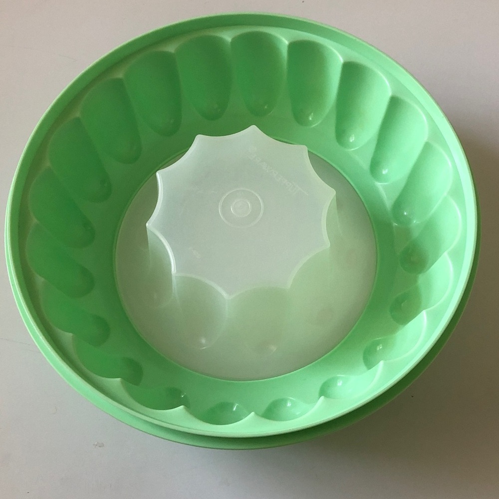 Vintage Tupperware Mint Green Jel-Ring Jello Mold Set 3-Piece #1202 - Picture 4 of 12